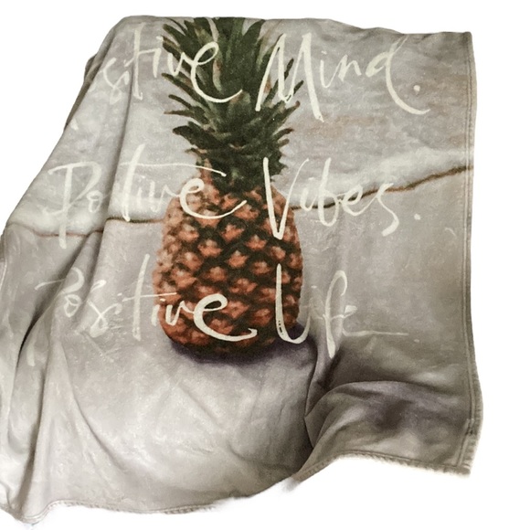 Natural Life Blanket Throw - Picture 12 of 13